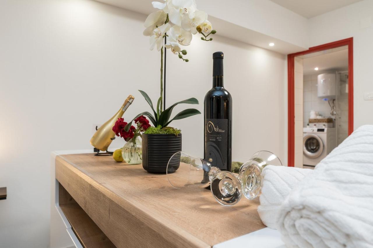 Studio Apartman Mirakul Zadar Exterior foto
