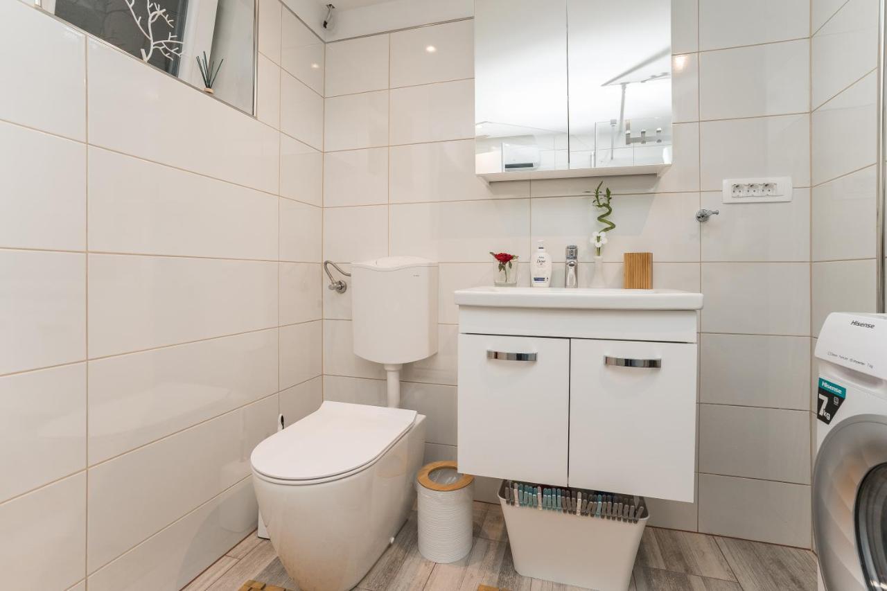 Studio Apartman Mirakul Zadar Exterior foto